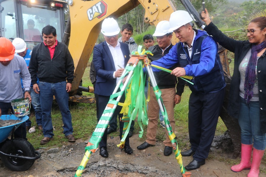 CEREMONIA DE COLOCACI&Oacute;N DE PRIMERA PIEDRA