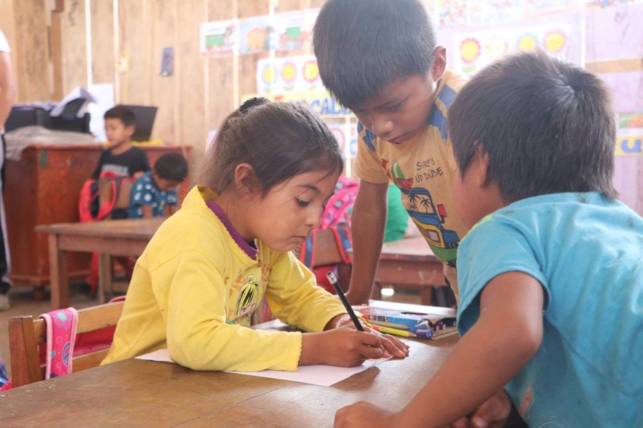 Visita a la I.E N&deg; 00652 de la Comunidad Nativa Morroyacu del nivel inicial, primaria y secundaria en la modalidad de CRFA.